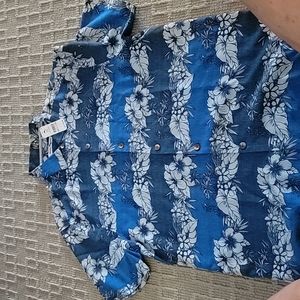 NEW TOMMY BAHAMA top.  Size M.